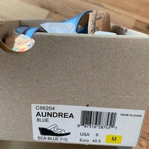 Born Sandals - cork heel- barely worn!